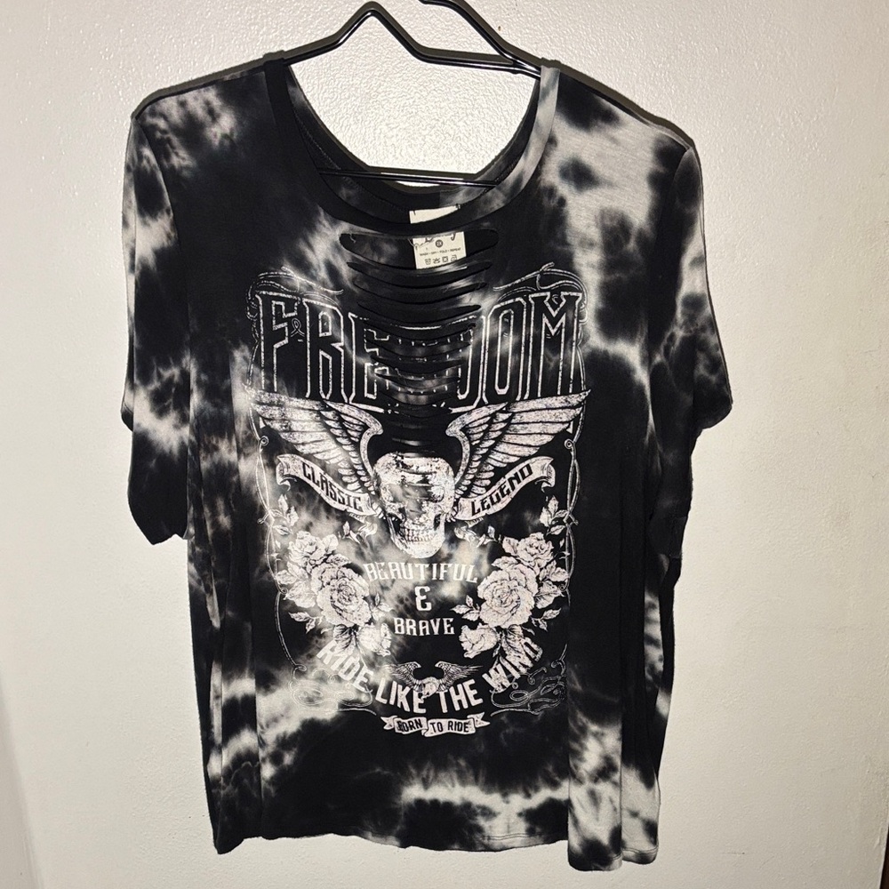 Dirtee Laundry Black and White Graphic Soft Tee